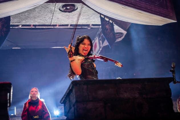 The Legendary Orchestra live at a concert in the ZAG Arena Hannover, 08 12 2025 Foto:xC.xSpeidelx xFuturexImagex legendary_5201