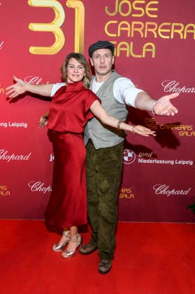 ABBleipzig Luise Bähr Baehr with Hendrik Duryn Actor on the red carpet at the 31 Jose Carreras Gala at Media City Leipzig, on 10 12 25 Saxony Germany