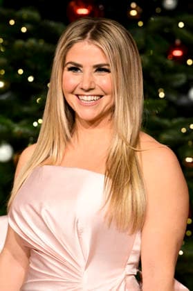 ABBleipzig Beatrice Egli singer on the red carpet at the 31 Jose Carreras Gala in the Media City Leipzig, on 10 12 25 Saxony Germany