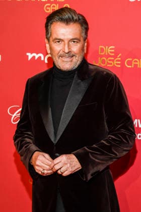 ABBleipzig Thomas Anders Saenger on the red carpet at the 31 Jose Carreras Gala in the Media City Leipzig, on 10 12 25 Saxony Germany