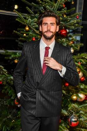 ABBleipzig Ãlvaro Soler Saenger on the red carpet at the 31 Jose Carreras Gala in the Media City Leipzig, on 10 12 25 Saxony Germany
