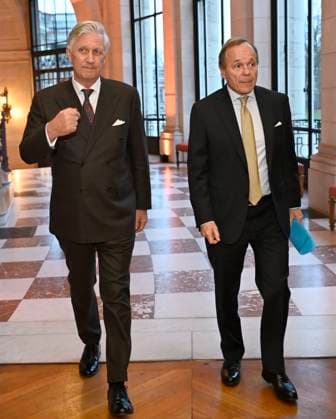 King Philippe attends the Belgodyssée awards 2025 BRUSSELS, BELGIUM - DECEMBER 11 : King Philippe attends the Belgodyssée awards 2025 ceremony with Alexis Brouhns, president of the Prince Philippe fund. This competition, organised by the Prince Philippe Fund in partnership with RTBF, VRT, Éditions de l Avenir and Knack, and supported by the Prime Minister s Office and Brussels Airlines, brings together pairs of journalism students every year on December 11, 2025 in Brussels, Belgium, 11 12 2025 Brussels Belgium Copyright: xDidierxLebrunx