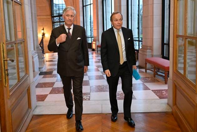 King Philippe attends the Belgodyssée awards 2025 BRUSSELS, BELGIUM - DECEMBER 11 : King Philippe attends the Belgodyssée awards 2025 ceremony with Alexis Brouhns, president of the Prince Philippe fund. This competition, organised by the Prince Philippe Fund in partnership with RTBF, VRT, Éditions de l Avenir and Knack, and supported by the Prime Minister s Office and Brussels Airlines, brings together pairs of journalism students every year on December 11, 2025 in Brussels, Belgium, 11 12 2025 Brussels Belgium Copyright: xDidierxLebrunx