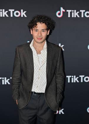 STOCKHOLM, SWEDEN 20251211 Noel Lindgren arrives at this years Year on TikTok event at Stockholms Gasverk STOCKHOLM SWEDEN x10050x  Copyright: xPontusxLundahl TTx YEAR ON TIKTOK 2ubRqd-5nIs