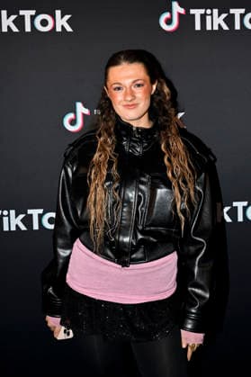 STOCKHOLM, SWEDEN 20251211 Kharma Sarenbrant arrives at this years Year on TikTok event at Stockholms Gasverk STOCKHOLM SWEDEN x10050x  Copyright: xPontusxLundahl TTx YEAR ON TIKTOK WCCJr7E3g4Q