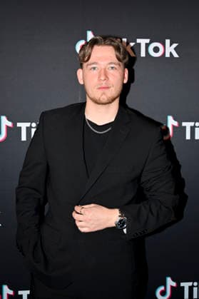 STOCKHOLM, SWEDEN 20251211 Theodor Wikström arrives at this years Year on TikTok event at Stockholms Gasverk STOCKHOLM SWEDEN x10050x  Copyright: xPontusxLundahl TTx YEAR ON TIKTOK IPwG3Ou1tII