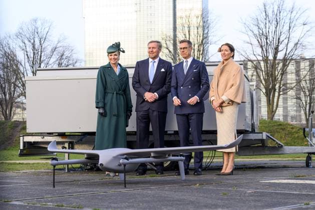 Amsterdam, The Netherlands, 2025-12-11 11:29:35 AMSTERDAM, 11-12-2025, Marineterrein State visit of the President of Finland, Alexander Stubb, to the Netherlands. He is accompanied by his wife, Suzanne Innes-Stubb. At the Marineterrein (MEA), the Royal Couple, the Finnish President, and Mrs. Innes-Stubb will visit the Amsterdam Drone Lab, where they will learn about the use of drones for various civilian purposes, with relevance to the energy and defense sectors. Students and instructors will discuss topics including Defensity College. PHOTO: NLBeeld Patrick van Emst Credit: NL Beeld Patrick van Emst Copyright: xx x