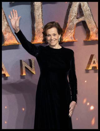 . 11 12 2025. London, United Kingdom. Sigourney Weaver arriving at the Avatar: Fire and Ash premiere in London.  xStephenxLockx xi-Imagesx IIM-26449-0017