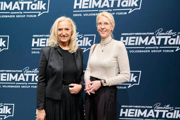 3 Peemöllers Heimat Talk Michaela Mumm von Oldenburg, Anna Kimmerle 3 Peemöllers Heimat Talk at the DRIVE Volkswagen Group Forum in Berlin on 17 11 2025 Copyright: xEventpressxRadkex