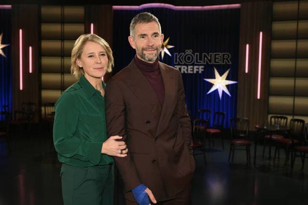 The hosts of Kölner Treff Susan Link and Micky Beisenherz on the WDR talk show Kölner Treff
