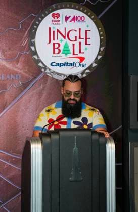 RECORD DATE NOT STATED Zara Larsson visits the Empire State Building in Celebration of iHeartRadio Z100™s Jingle Ball Presented by Capital One. (NEW) Zara Larsson visits the Empire State Building in Celebration of iHeartRadio Z100™s Jingle Ball Presented by Capital One. New York, USA. Zara Larsson, the GRAMMY-nominated and multi-platinum artist, visits the Empire State Building in honor of iHeartRadio Z100™s Jingle Ball Presented by Capital One. Credit: Jeff Rivera The News2 (Foto: Jeff Rivera Thenews2 imago images) Zara Larsson visits the Empire State Building in Celebration of iHeartRadio Z100™s Jingle Ball Presented by Capital One.  Copyright: xJeffxRiverax