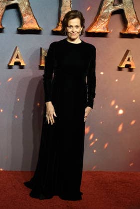 Avatar Fire And Ash UK Premiere at BFI IMAX Waterloo in London - 11 Dec 2025 Sigourney Weaver attends the Avatar Fire And Ash UK Premiere at BFI IMAX Waterloo. London United Kingdom Copyright: xFredxDuvalx xSOPAxImagesx FD_Avatar_13