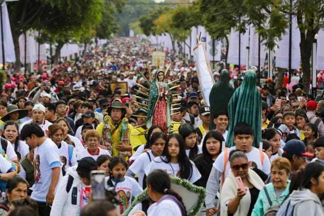 Devotees Celebrating Virgin Of Guadalupe Day Thousands of devotees of the Virgin of Guadalupe arrive at the Basilica of Santa Maria Guadalupe to visit her and give thanks for the favors granted during the celebrations of the Day of the Virgin of Guadalupe. on December 11, 2025 in Mexico City, Mexico. (Photo by Ian Robles Eyepix Group) Copyright: xIanxRobles xEyepixxGroupx EL_11122025_173985JPEG