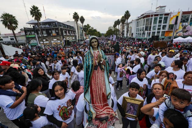 Devotees Celebrating Virgin Of Guadalupe Day Thousands of devotees of the Virgin of Guadalupe arrive at the Basilica of Santa Maria Guadalupe to visit her and give thanks for the favors granted during the celebrations of the Day of the Virgin of Guadalupe. on December 11, 2025 in Mexico City, Mexico. (Photo by Ian Robles Eyepix Group) Copyright: xIanxRobles xEyepixxGroupx EL_11122025_173986JPEG