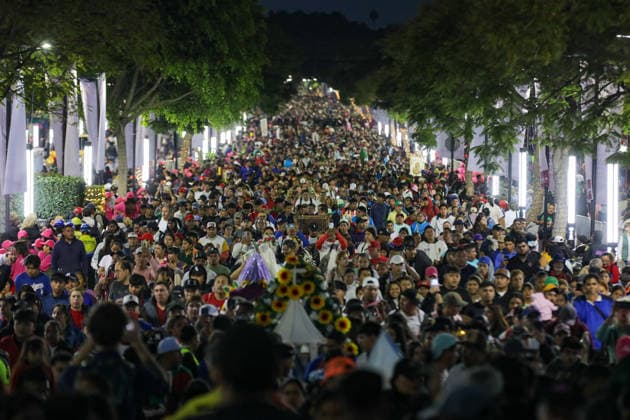 Devotees Celebrating Virgin Of Guadalupe Day Thousands of devotees of the Virgin of Guadalupe arrive at the Basilica of Santa Maria Guadalupe to visit her and give thanks for the favors granted during the celebrations of the Day of the Virgin of Guadalupe. on December 11, 2025 in Mexico City, Mexico. (Photo by Ian Robles Eyepix Group) Copyright: xIanxRobles xEyepixxGroupx EL_11122025_174001JPEG