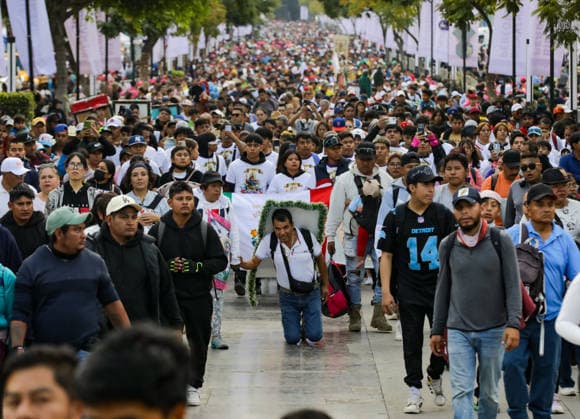 Thousands of devotees of the Virgin of Guadalupe arrive at the Basilica of Santa Maria Guadalupe to visit her and give thanks for the favors granted during the celebrations of the Day of the Virgin of Guadalupe. on December 11, 2025 in Mexico City, Mexico. Mexico City Mexico - ZUMAe321 20251211_zia_e321_014 Copyright: xIanxRoblesx