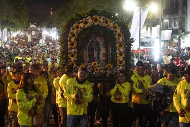 Devotees of the Virgin of Guadalupe arrive at the Basilica of Santa Maria Guadalupe to visit her temple during the Virgin of Guadalupe s day. on December 11, 2025 in Mexico City, Mexico. Mexico City Mexico - ZUMAe321 20251211_zia_e321_037 Copyright: xMarcoxGonzalezx
