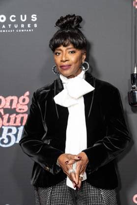 December 11, 2025, Bronx, New York, USA: LaTanya Richardson attends premiere of Song Sung Blue by FocusFeatures at AMC Lincoln Square in New York, NY on December 11, 2025 Bronx USA - ZUMAr339 20251211_znp_r339_053 Copyright: xLevxRadinx