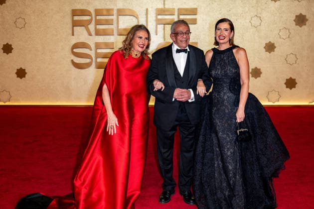 Johnny Depp and Celebs Attend Closing of Red Sea Film Festival - Jeddah L-R : Yousra, Yousri Nasrallah and Hana Shiha walk the red carpet as they attend the closing ceremony of the 5th edition of the Red Sea Film Festival in Jeddah, Saudi Arabia, on December 11th, 2025. Photo by Balkis Press ABACAPRESS.COM Jeddah Saudi Arabia  Copyright: xBalkisxPress ABACAx