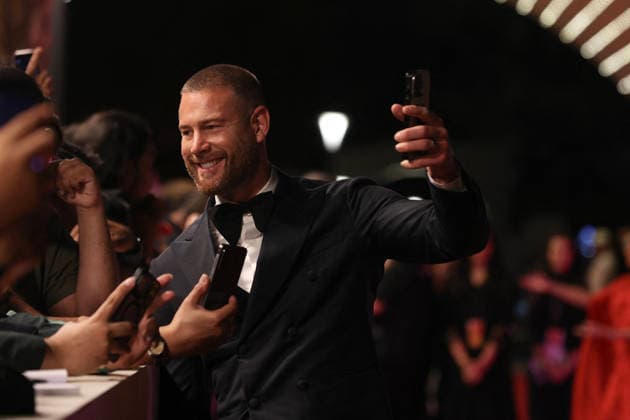 Johnny Depp and Celebs Attend Closing of Red Sea Film Festival - Jeddah Tom Hopper arrives on the red carpet of he closing ceremony of the 5th edition of the Red Sea International Film Festival in Jeddah on December 11, 2025. Photo by Balkis Press ABACAPRESS.COM Jeddah Saudi Arabia  Copyright: xBalkisxPress ABACAx