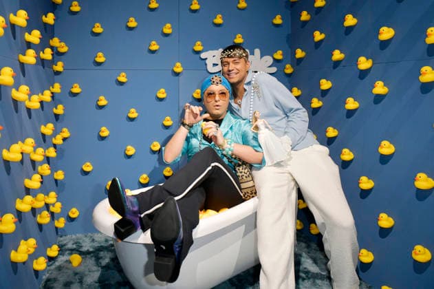 Julian F M Stoeckel with partner Marcell Damaschke at the opening of the exhibition Bubble Planet Das Erlebnismuseum für alle Sinne in der Arena Berlin Berlin, 11 12 2025 Foto:xM.xBehrensx xFuturexImagex bubble_5284
