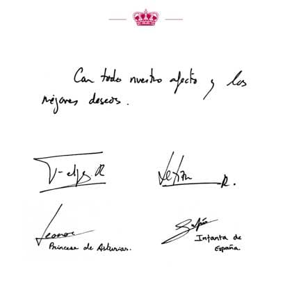 Spanish Kings Felipe VI and Letizia Ortiz with their daughters the Princess Leonor and the Infanta Sofia during a Christmas card. Cordon Press  FelicitacioÌn NavidenÌƒa 15x15 Modelo 1 PRENSA.indd