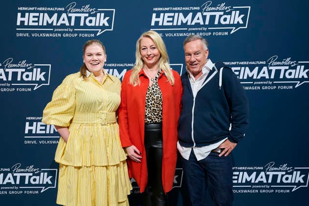 4 Peemöllers Heimat Talk Gisa Flake, Ilka Peemöller, Nico Hofmann 4 Peemöllers Heimat Talk at the DRIVE Volkswagen Group Forum in Berlin on 11 12 2025 Copyright: xEventpressxRadkex