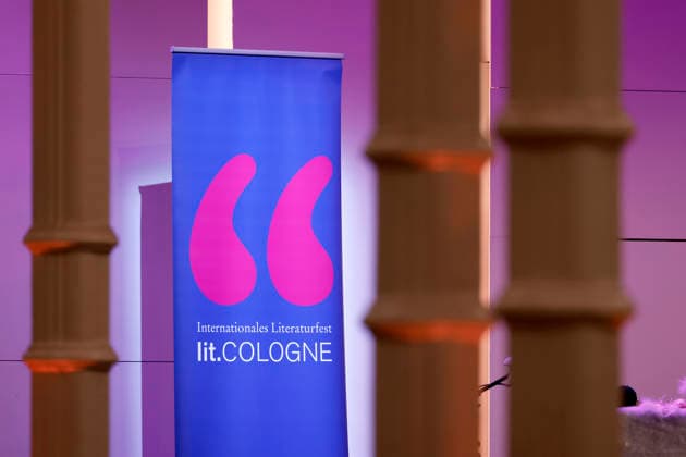 The Lit Cologne 2025 logo on display at the Lit Cologne special event Christmas with the Thalbach family at Flora Symbolic image, theme image Cologne, 12 12 2025 NRW Germany Copyright: xChristophxHardtx