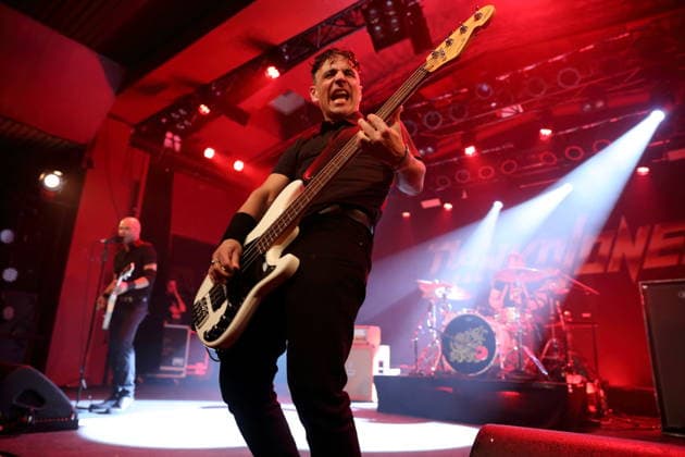 Danko Jones, John Calabrese und Rich Knox, v.l., von der Band Danko Jones bei einem Konzert im Astra Kulturhaus in Berlin, 12. Dezember 2025. Danko Jones Konzert Berlin *** Danko Jones, John Calabrese and Rich Knox, from left, of the band Danko Jones at a concert at the Astra Kulturhaus in Berlin, December 12, 2025 Danko Jones concert Berlin