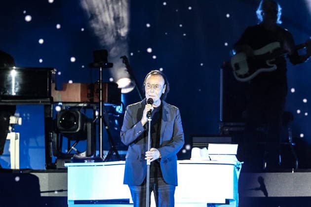 Music Concert - ANTONELLO VENDITTI The italian singer Antonello Venditti during the concert in Turin during ANTONELLO VENDITTI, Music Concert in TORINO, Italy, December 12 2025 TORINO INALPI ARENA Italy Copyright: xRenataxRoattinox xLiveMediax LPM_2192668