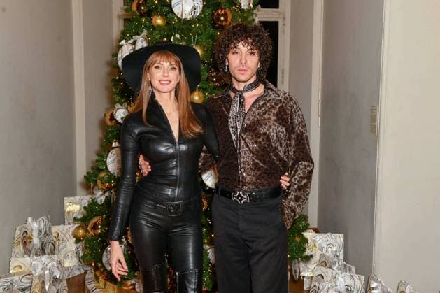 HFC Christmas Party - Paris Frédérique Bel attends the HFC (Haute Fragrance Company) Christmas Party at the Musée des Arts décoratifs in Paris on December 11, 2025. Photo by Shootpix ABACAPRESS.COM Paris France  Copyright: xShootpix ABACAx