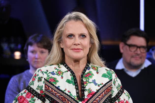 Barbara Schöneberger hosts the NDR Talk Show on 12 12 2025, photo session before the live broadcast on the 3 program of NDR television in the Hamburg Lokstedt television studio