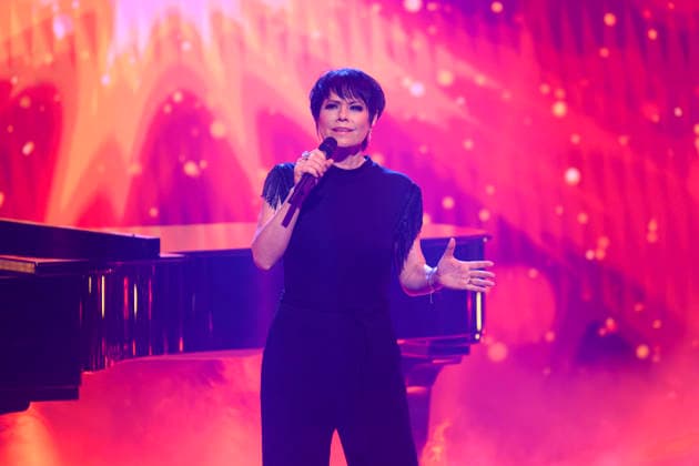 Pop singer Francine Jordi at the Sternstunden Gala 2025 in the Frankenhalle in Nuremberg Nuremberg, 12 12 2025 Bavaria Germany Copyright: xDwixAnoraganingrumx