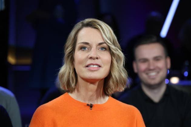 Jessy Wellmer, journalist and presenter, guest on the NDR Talk Show on 12 12 2025, photo session before the live broadcast on the 3 program of NDR television in the Hamburg Lokstedt television studio