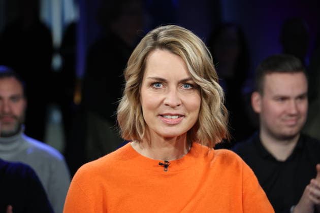 Jessy Wellmer, journalist and presenter, guest on the NDR Talk Show on 12 12 2025, photo session before the live broadcast on the 3 program of NDR television in the Hamburg Lokstedt television studio