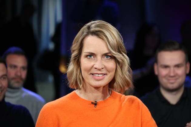 Jessy Wellmer, journalist and presenter, guest on the NDR Talk Show on 12 12 2025, photo session before the live broadcast on the 3 program of NDR television in the Hamburg Lokstedt television studio