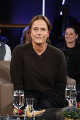 Claudia Michelsen, actress, guest on the NDR Talk Show on 12 12 2025, photo session before the live broadcast on the 3 program of NDR television in the Hamburg Lokstedt television studio