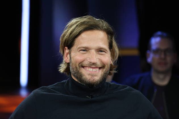 Sebastian Ströbel, actor, guest on the NDR Talk Show on 12 12 2025, photo session before the live broadcast on the 3 program of NDR television in the Hamburg Lokstedt television studio