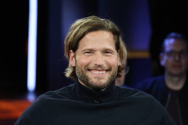 Sebastian Ströbel, actor, guest on the NDR Talk Show on 12 12 2025, photo session before the live broadcast on the 3 program of NDR television in the Hamburg Lokstedt television studio