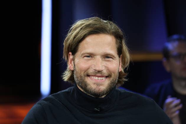 Sebastian Ströbel, actor, guest on the NDR Talk Show on 12 12 2025, photo session before the live broadcast on the 3 program of NDR television in the Hamburg Lokstedt television studio