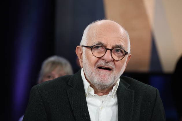Prof Helmut Seitz, specialist in internal medicine and alcohol researcher, as a guest on the NDR Talk Show on 12 12 2025, photo session before the live broadcast on the 3 program of NDR television in the Hamburg Lokstedt television studio