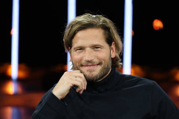 Sebastian Ströbel, actor, guest on the NDR Talk Show on 12 12 2025, photo session before the live broadcast on the 3 program of NDR television in the Hamburg Lokstedt television studio