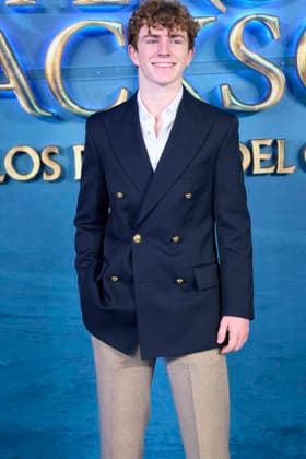 ˜Percy Jackson and the Olympians™ Madrid Premiere Walker Scobell attends ˜Percy Jackson and the Olympians™ Premiere during a Fan Event at Calderon Theatre on December 13, 2025 in Madrid, Spain Madrid Calderon Theatre Madrid Spain  Copyright: x JACKxGx