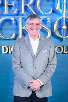 Percy Jackson and the Olympians’ Madrid Premiere - Spain Rick Riordan attends ‘Percy Jackson and the Olympians’ Premiere during a Fan Event at Calderon Theatre on December 13, 2025 in Madrid, Spain. Photo by ABACAPRESS.COM Madrid Madrid Spain  Copyright: xABACAx