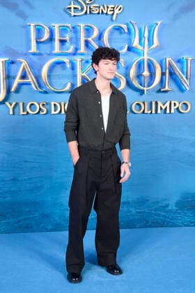Percy Jackson and the Olympians’ Madrid Premiere - Spain Charlie Bushnell attends ‘Percy Jackson and the Olympians’ Premiere during a Fan Event at Calderon Theatre on December 13, 2025 in Madrid, Spain. Photo by ABACAPRESS.COM Madrid Madrid Spain  Copyright: xABACAx