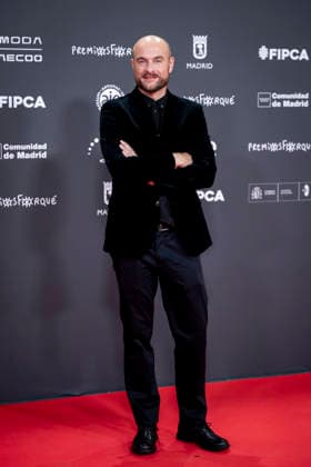 Red carpet of the 31st edition of the José María Forqué Awards Film director Alberto Vázquez Rico poses on the red carpet of the 31st edition of the José María Forqué Awards, at the IFEMA Municipal Palace, on December 13, 2025, in Madrid Spain The José María Forqué Film Awards, known as Premios Forqué, were created in 1996 by the Entidad de Gestión de Derechos de los Productores Audiovisuales Egeda to honor the memory of José María Forqué, a leading figure in Spanish filmmaking and the first president of Egeda EGEDA created the award with the aim of disseminating the importance of the Spanish audiovisual industry and promoting the figure of the film producer 13 DECEMBER 2025 FORQUÉ PREMIOS ALFOMBRA ROJA PHOTOCALL MADRID IFEMA Madrid Madrid  Copyright: xAlbertoxOrtegax 7168117