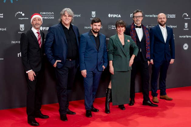 Red carpet of the 31st edition of the José María Forqué Awards The crew of the short film Ángulo muerto poses on the red carpet of the 31st edition of the José María Forqué Awards, at the Palacio Municipal de IFEMA, on December 13, 2025, in Madrid Spain The José María Forqué Film Awards, known as the Forqué Awards, were created in 1996 by Egeda EGEDA to honor the memory of José María Forqué, a figure in Spanish filmmaking and the first president of Egeda EGEDA EGEDA, were created in 1996 by the Entidad de Gestión de Derechos de los Productores Audiovisuales Egeda to honor the memory of José María Forqué, a leading figure in Spanish filmmaking and the first president of Egeda EGEDA created the award with the aim of disseminating the importa  Copyright: xAlbertoxOrtegax 7168135