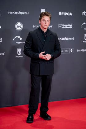 Red carpet of the 31st edition of the José María Forqué Awards Actor Carlos Scholz poses on the red carpet of the 31st edition of the José María Forqué Awards, at the IFEMA Municipal Palace, on December 13, 2025, in Madrid Spain The José María Forqué Film Awards, known as Premios Forqué, were created in 1996 by the Entidad de Gestión de Derechos de los Productores Audiovisuales Egeda to honor the memory of José María Forqué, a figure in the Spanish film industry and the first president of Egeda EGEDA created the award with the aim of spreading the importance of the Spanish audiovisual industry and promoting the figure of the film producer 13 DECEMBER 2025 CINE AWARD ACTOR ACTRESS DIRECTOR FILM SERIES FORQUÉ POSED DRESSED Madrid Madrid Madr  Copyright: xAlbertoxOrtegax 7168162