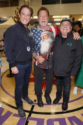 44th Annual Miracle on 1st Street Christmas Toy Giveaway at Hollenbeck Youth Center Featuring: District Attorney Nathan Hochman, Arnold Schwarzenegger, Guest Where: Los Angeles, California, United States When: 13 Dec 2025 Credit: Faye s Vision Cover Images EDITORIAL USE ONLY. NOT FOR USE BY NEWSPAPERS BASED IN THE UK. Copyright: xx coverimg55336714