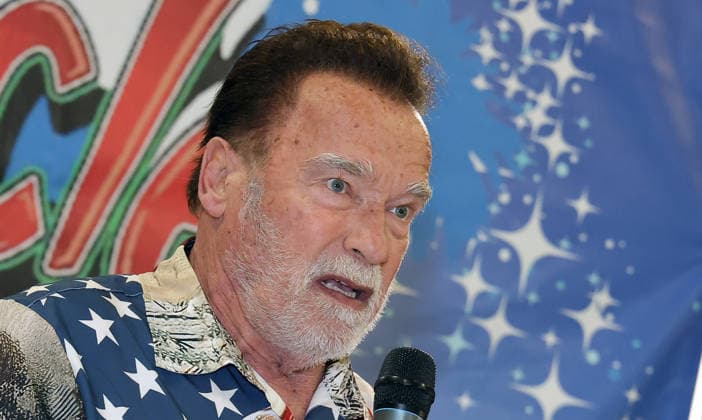 44th Annual Miracle on 1st Street Christmas Toy Giveaway at Hollenbeck Youth Center Featuring: Arnold Schwarzenegger Where: Los Angeles, California, United States When: 13 Dec 2025 Credit: Faye s Vision Cover Images EDITORIAL USE ONLY. NOT FOR USE BY NEWSPAPERS BASED IN THE UK. Copyright: xx coverimg55336722